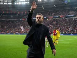 De Rossi Diberhentikan! Roma Cari Pelatih Baru