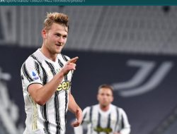 Juventus Incar Bek Slovakia, Siap Tebus Skriniar dengan Harga Murah?